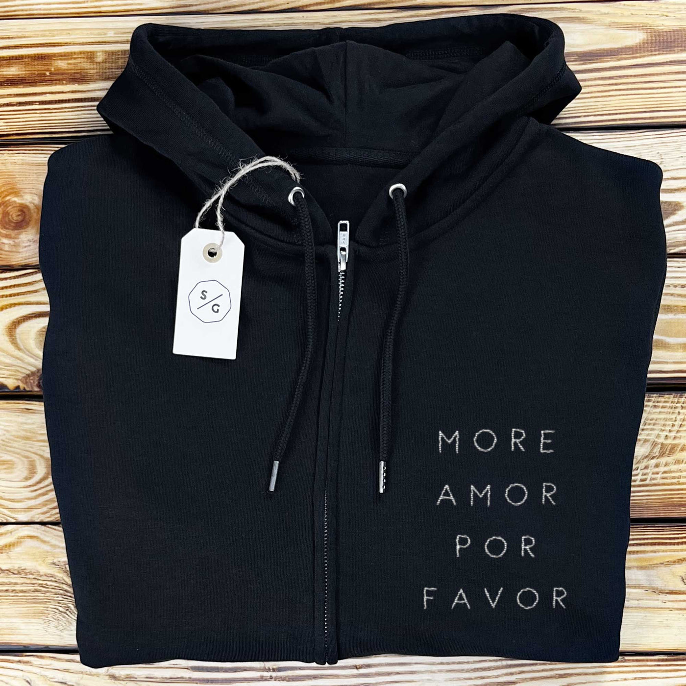 BESTICKTER ZIPPER HOODIE • MORE AMOR POR FAVOR