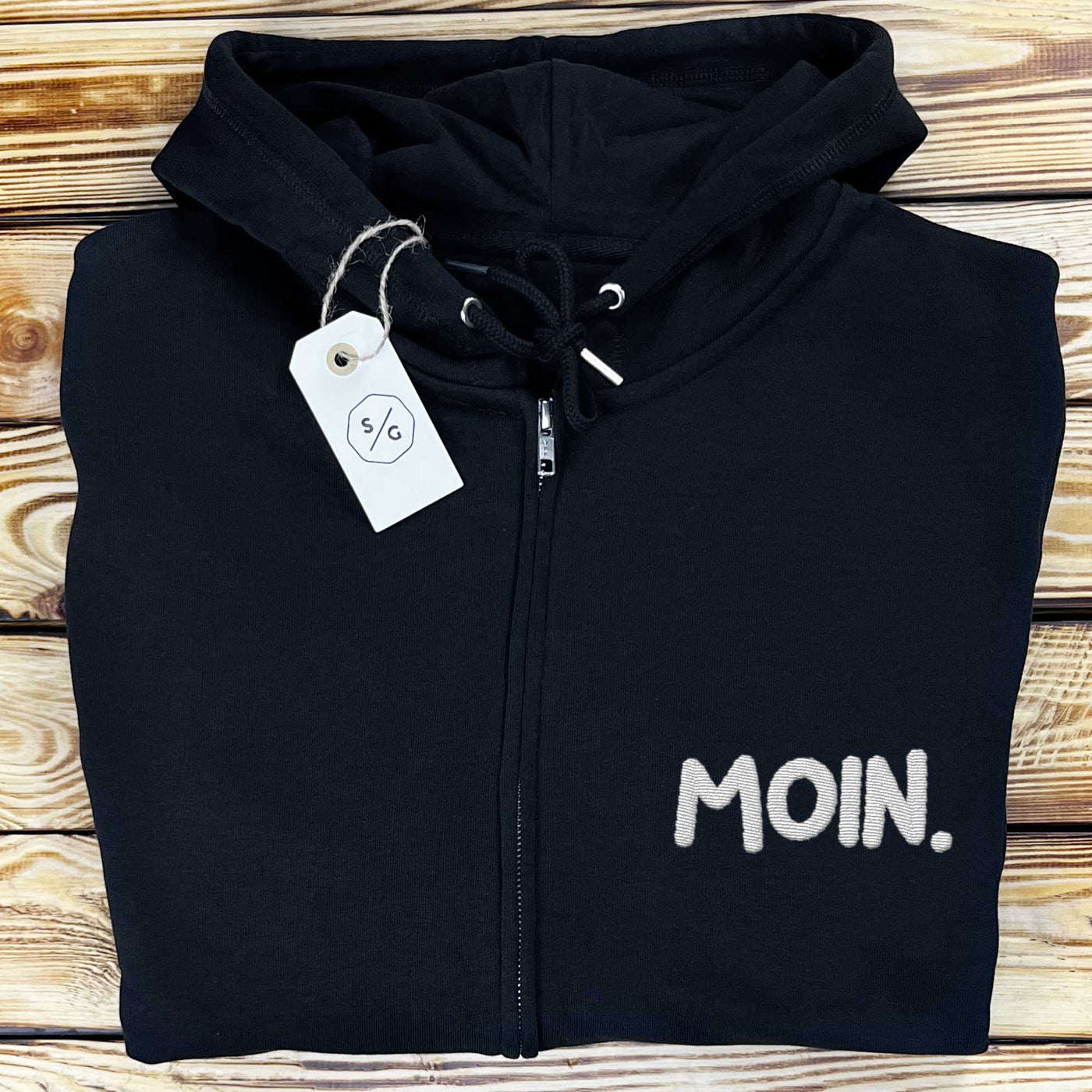 ZIPPER HOODIE • MOIN.