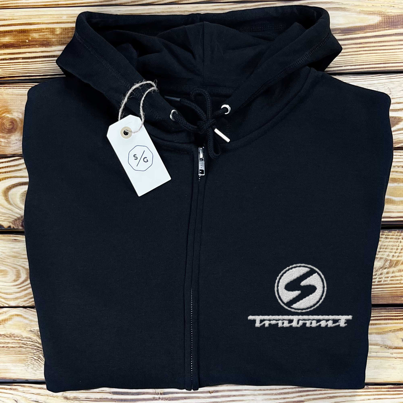 BESTICKTER ZIPPER HOODIE • TRABANT