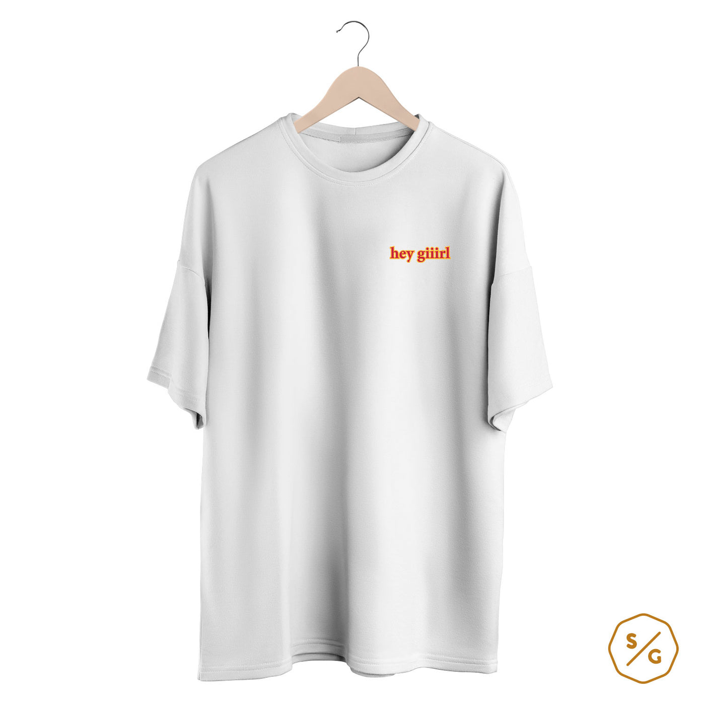 BESTICKTES SHIRT OVERSIZED • HEY GIRL