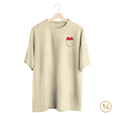 BESTICKTES SHIRT OVERSIZED • HEART IN POCKET