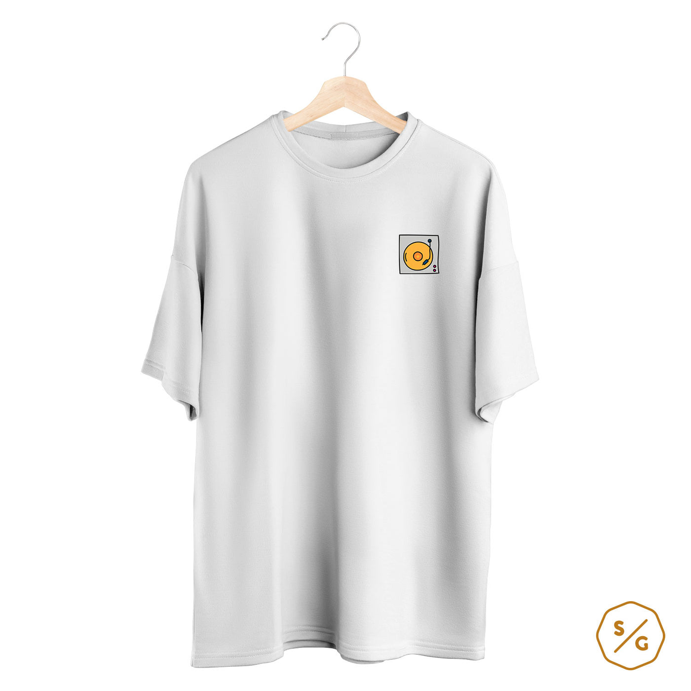 BESTICKTES SHIRT OVERSIZED • TURNTABLE SKETCH COLOR