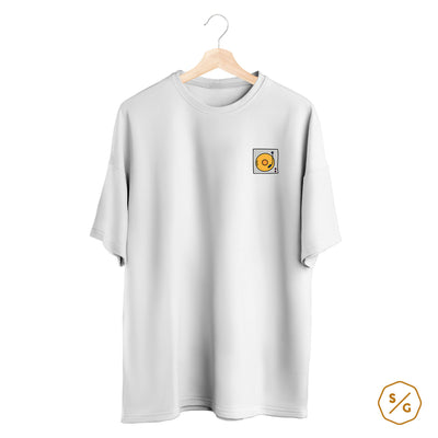 BESTICKTES SHIRT OVERSIZED • TURNTABLE SKETCH COLOR