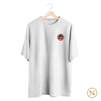 BESTICKTES SHIRT OVERSIZED • INTERKOSMOS