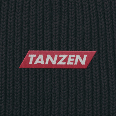 BESTICKTE BEANIE • TANZEN