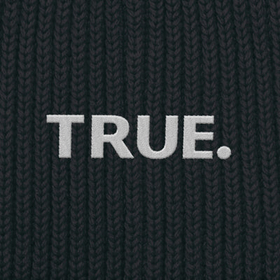 BESTICKTE BEANIE • TRUE.