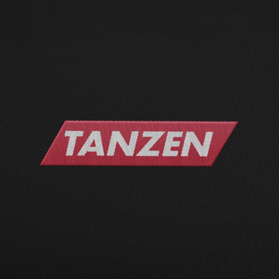 BESTICKTE CAP • TANZEN